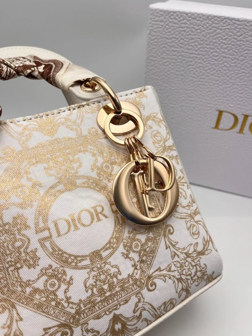 NEW DIOR LIMITED EDITION LADY BAG [GWP] - Picture 5 of 7